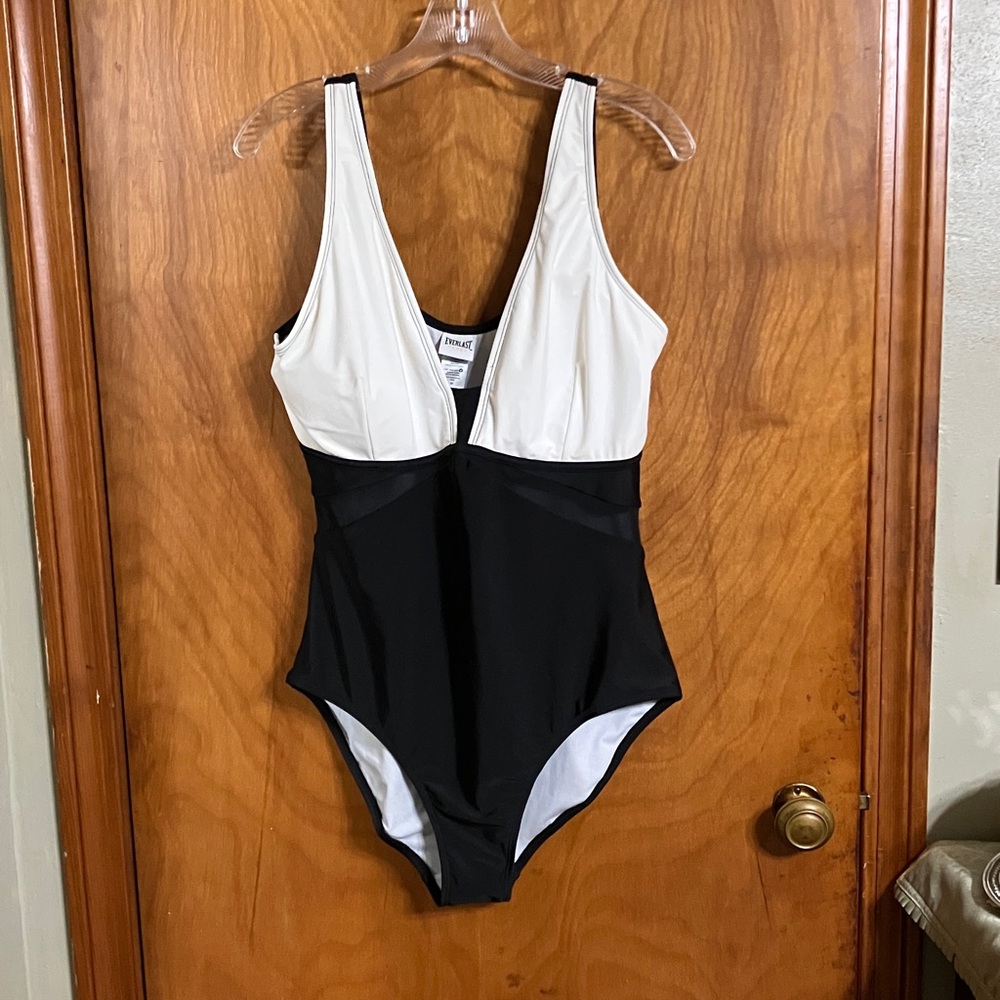 Everlast Women's Black and White Swimsuit